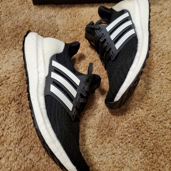 Adidas Ultra Boost/NWOT/Size 5.5 - Picture 6 of 11